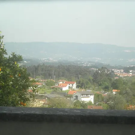 With Swimming Pool Vakantiehuis Vila Verde (Braga)