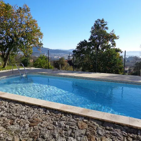 With Swimming Pool Vakantiehuis